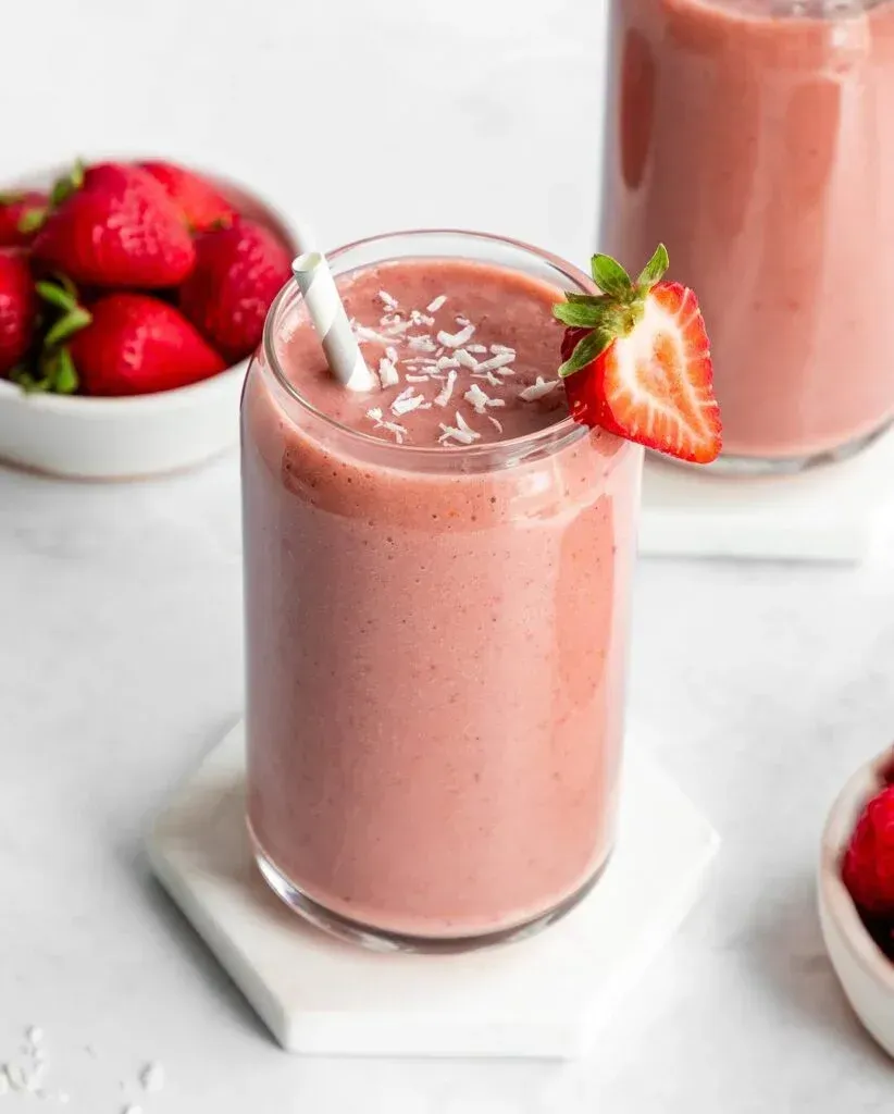 Classic Strawberry Banana Smoothie Recipe